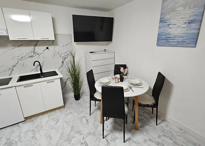 Monvidal Apartman Póla